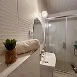 דירה Boho In *